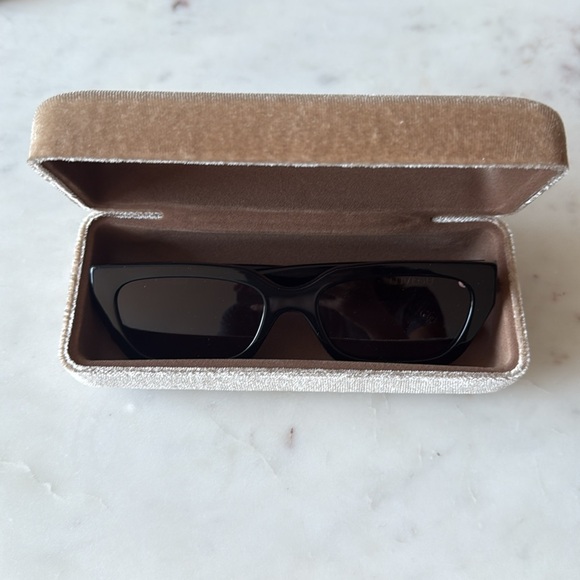 Luv Lou - The Gigi - Picture 6 of 8